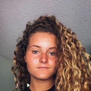 Meet your Posher, Nina